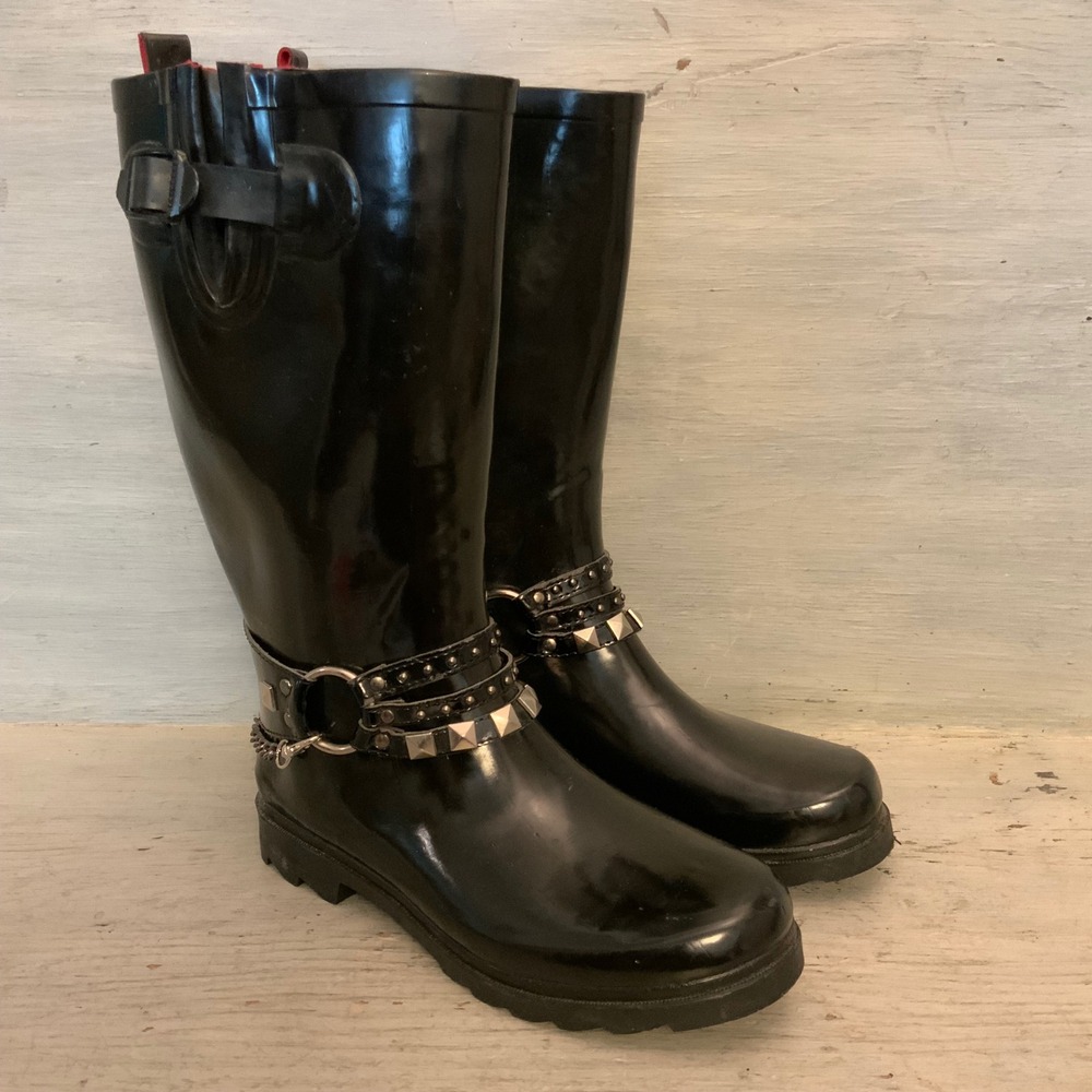 Capelli New York Black Silver Tone Studded & Chain Embellished Rain Boots 8 GC